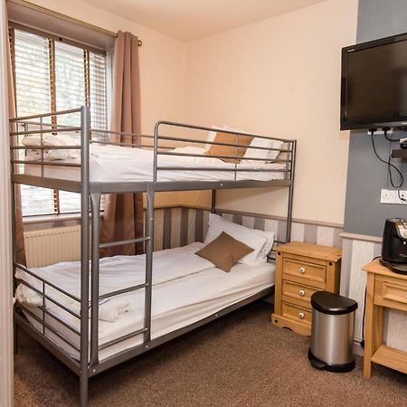 Dimple Well Lodge Hotel Wakefield Dış mekan fotoğraf