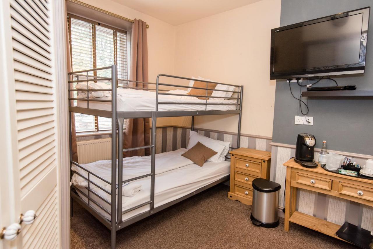Dimple Well Lodge Hotel Wakefield Dış mekan fotoğraf