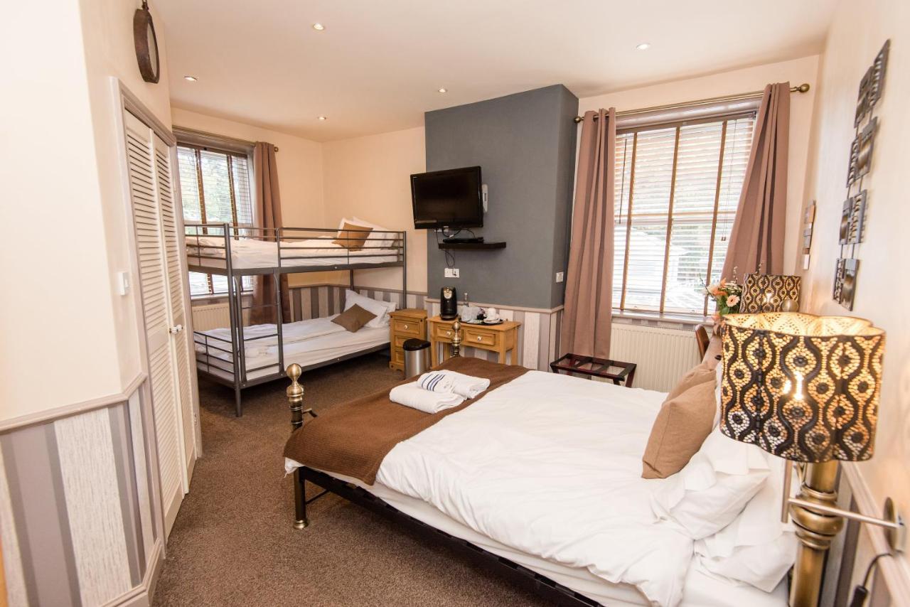 Dimple Well Lodge Hotel Wakefield Dış mekan fotoğraf